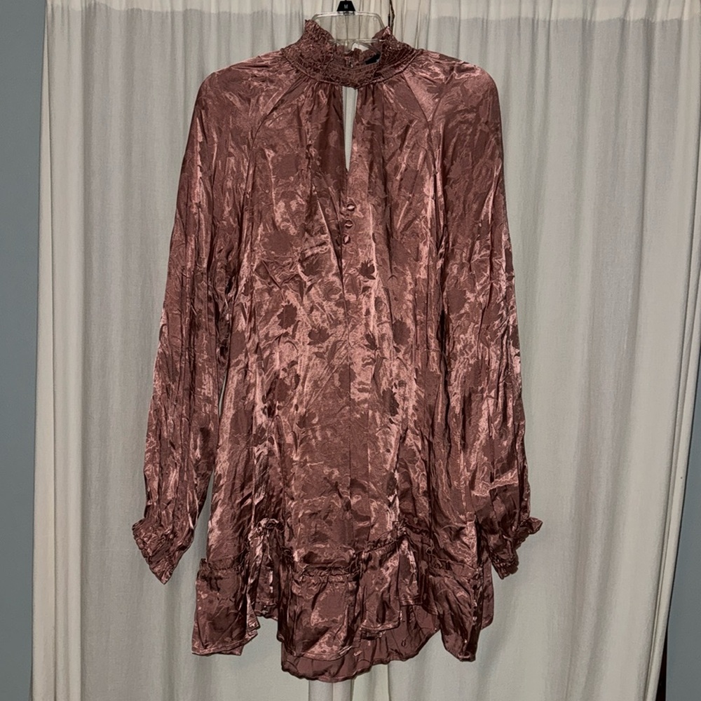 NWOT Aeom size medium gorgeous floral dress